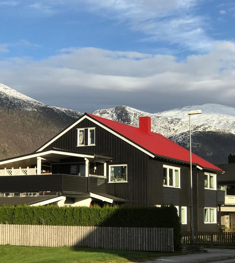Villa Åndalsnes Exterior foto